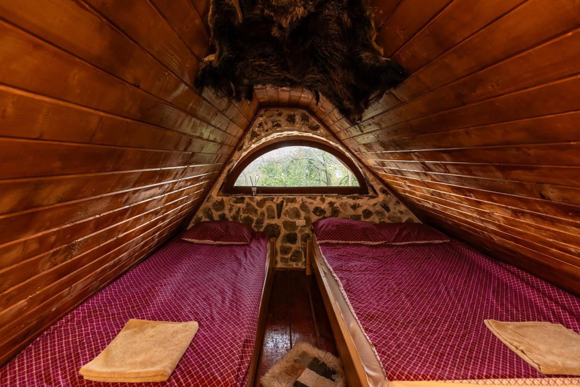 Villa Catunu' Lui Emil Carbunesti Esterno foto