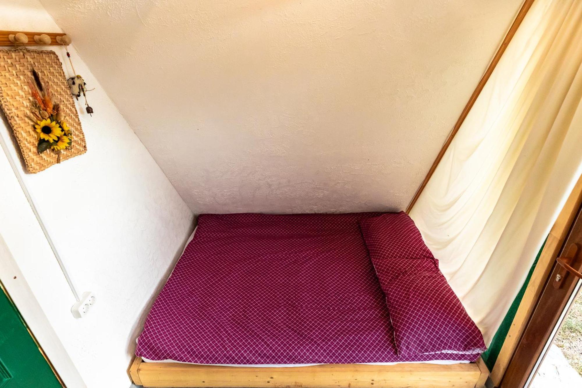 Villa Catunu' Lui Emil Carbunesti Esterno foto